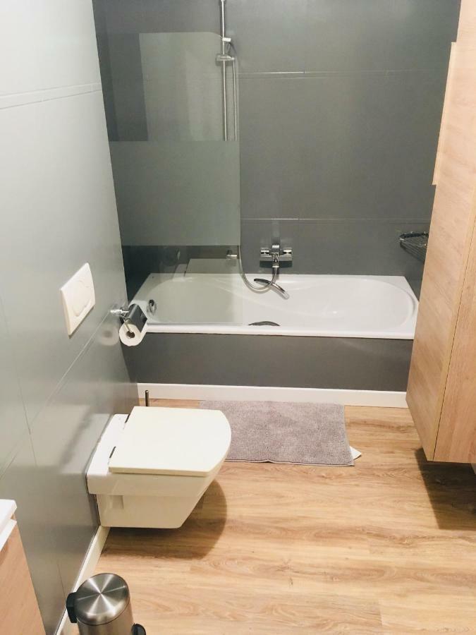 Art Deco 100M2 Flat 2 Min Walking From Train Station In City Center, Free Parking And Terrace - 2B Люксембург Екстер'єр фото